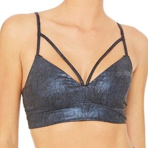 alo yoga spotlight bra